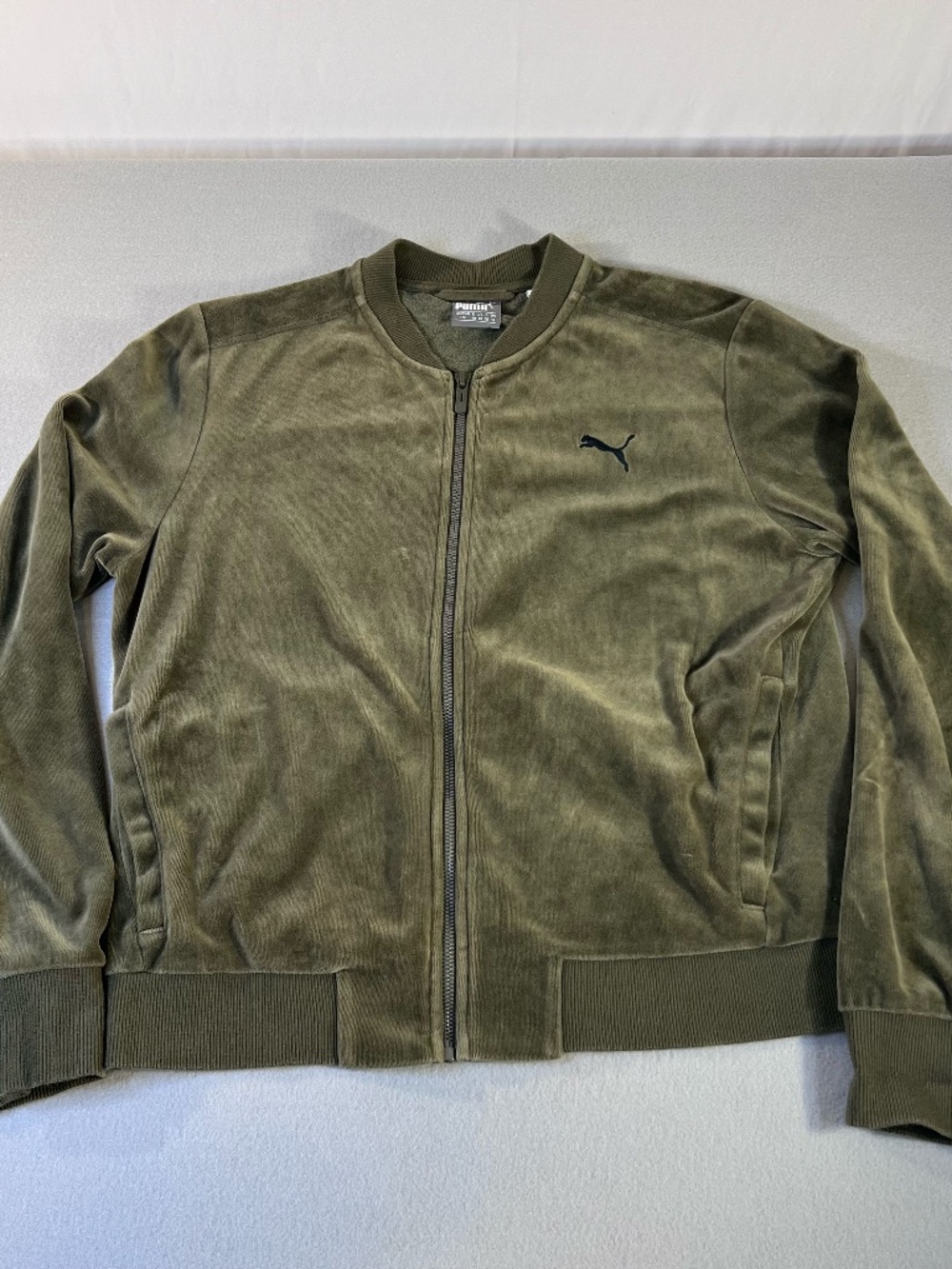 Puma Olive Green Velour Jacket. Women's Large. Full Zip. Y2K. Pockets